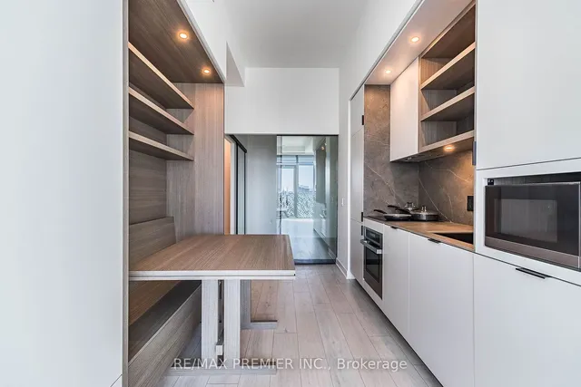 Additional image 36 of 55 Charles St Unit 3904