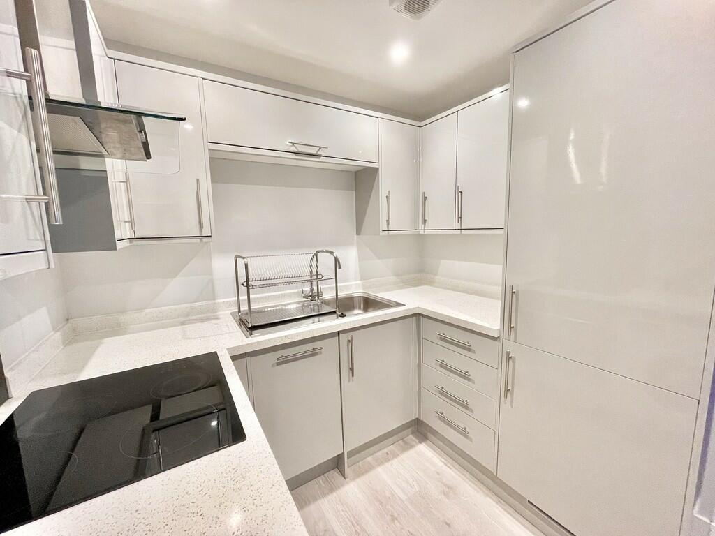 Additional image 2 of Apartment 1a The Hamptons