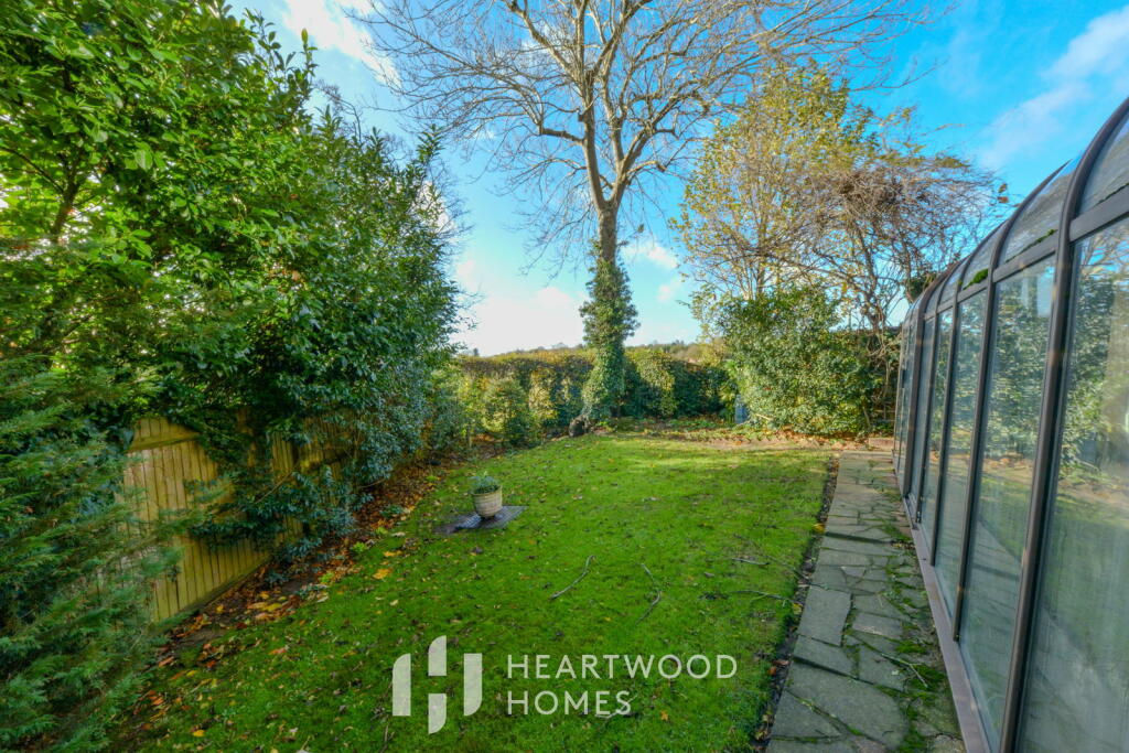 Additional image 23 of Old Orchard, Park Street, St. Albans, AL2 2QB