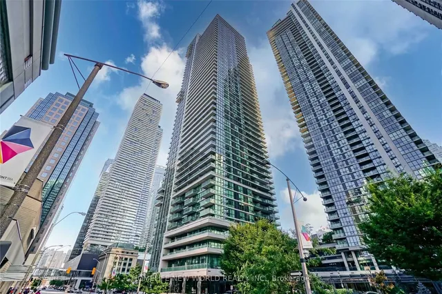 33 Bay St Unit 3402