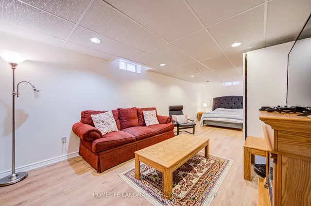 Additional image 35 of 424 Golden Oak Dr