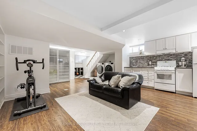 Additional image 21 of 67 Alameda Ave