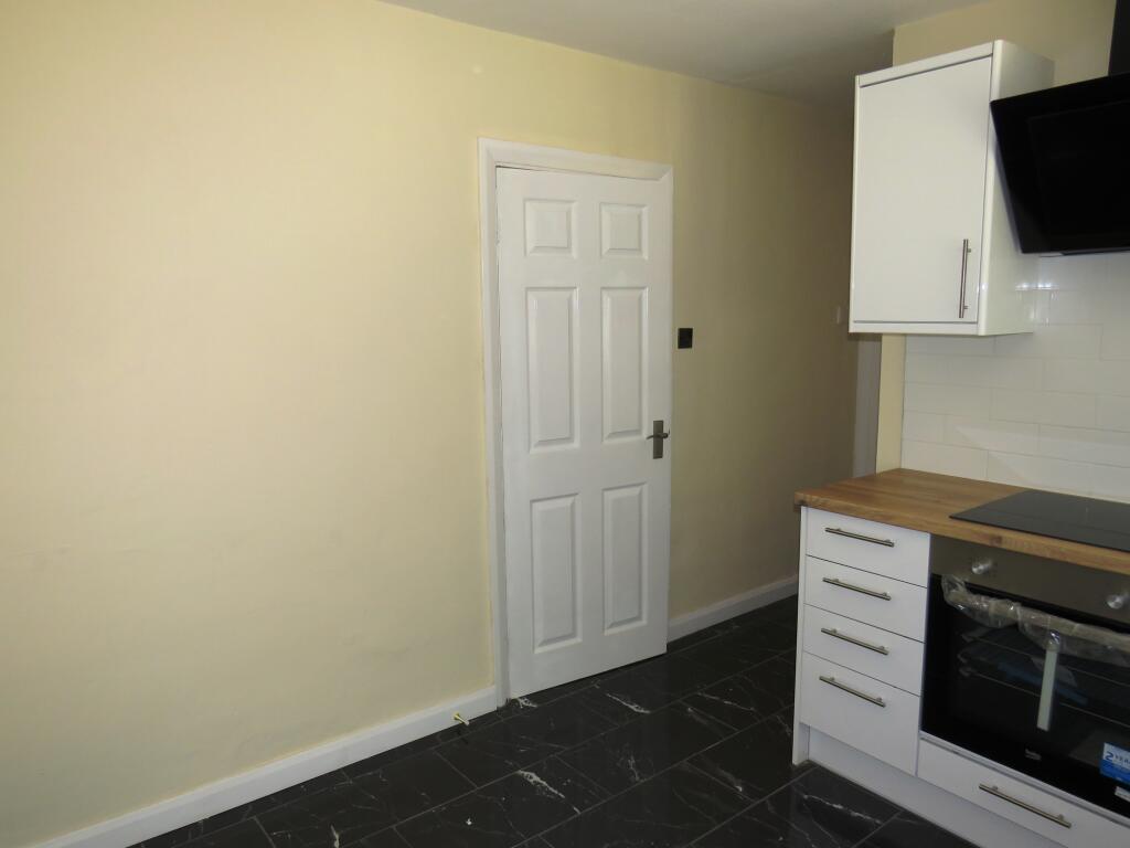 Additional image 6 of Basil Grove, Nothfield, B31