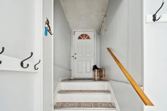 Additional image 33 of 515 Brock Rd