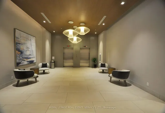 Additional image 8 of 4208 Dundas St Unit 702