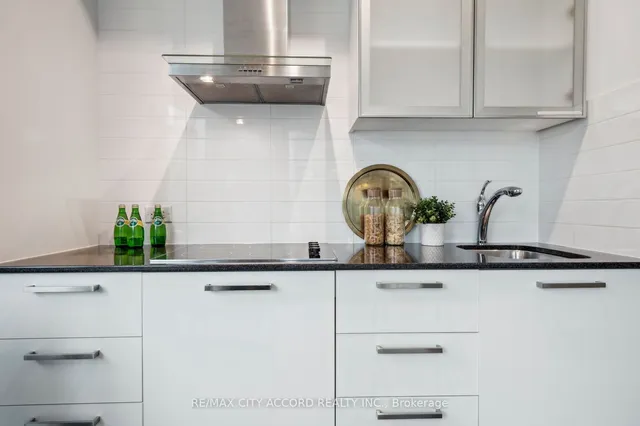 Additional image 13 of 14 York St Unit 3511