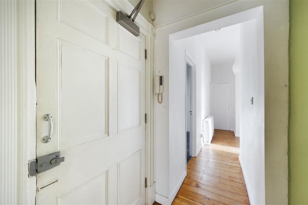 Additional image 24 of FLAT FOR UPDATING | BA1