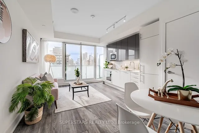 Additional image 9 of 403 Church St Unit 2613