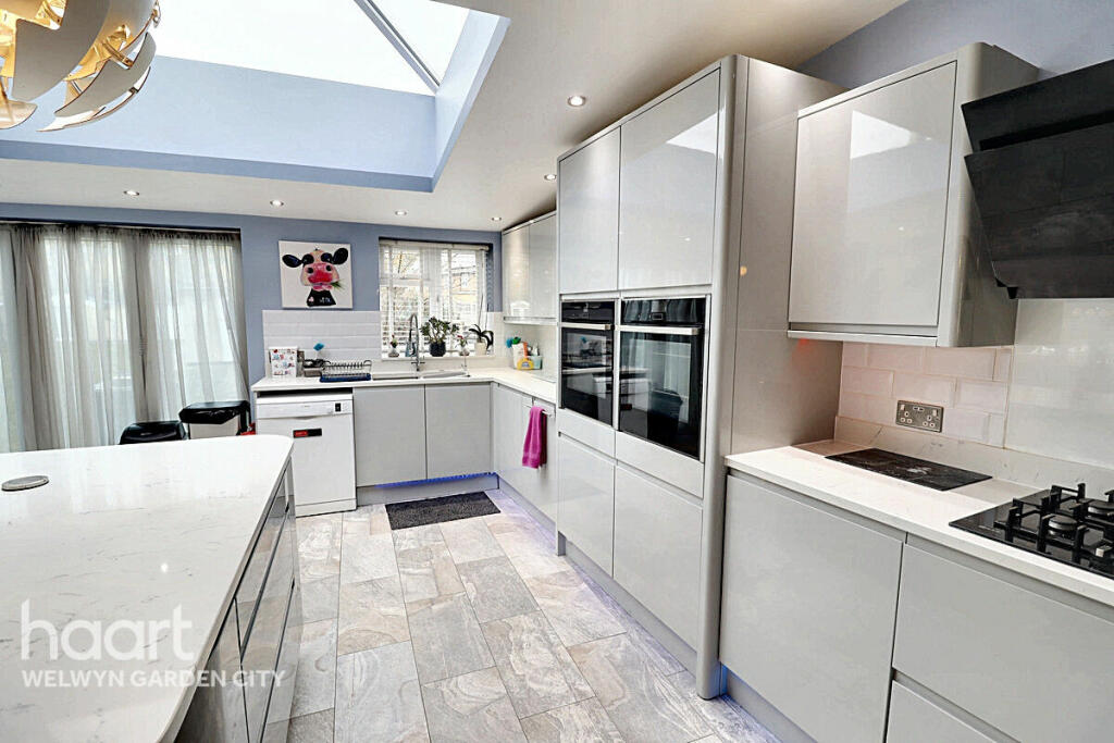 Additional image 9 of Hollybush Lane, Welwyn Garden City
