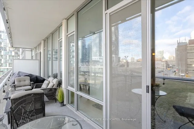 Additional image 28 of 29 Queens Quay Unit 323