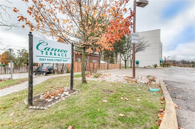 Additional image 4 of 3267 King St Unit 108