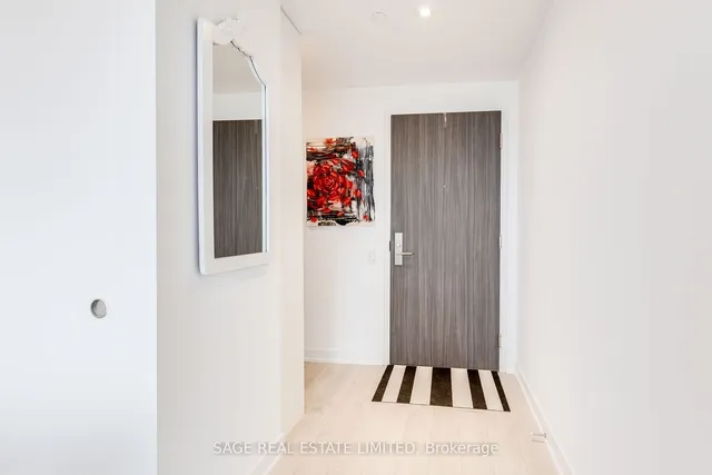 Additional image 5 of 185 Roehampton Ave Unit 1106