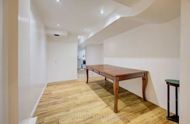 Additional image 12 of 1100 Bonin Cres