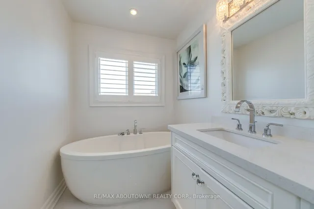 Additional image 30 of 261 Gatwick Dr