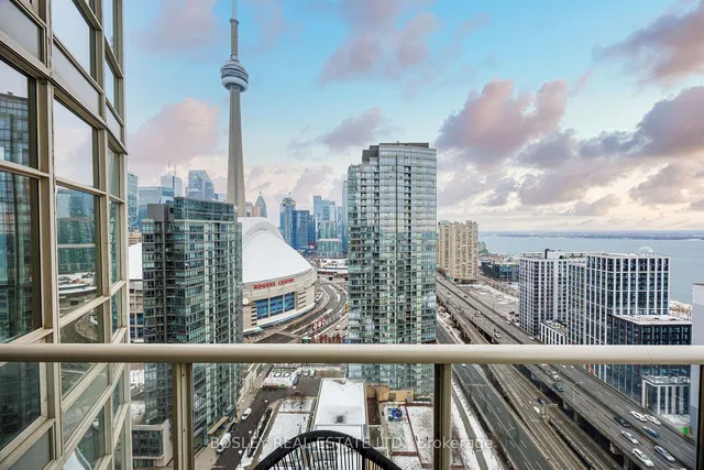 Additional image 32 of 35 Mariner Terr Unit 3009