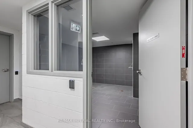 Additional image 40 of 3 Gloucester St Unit 2706