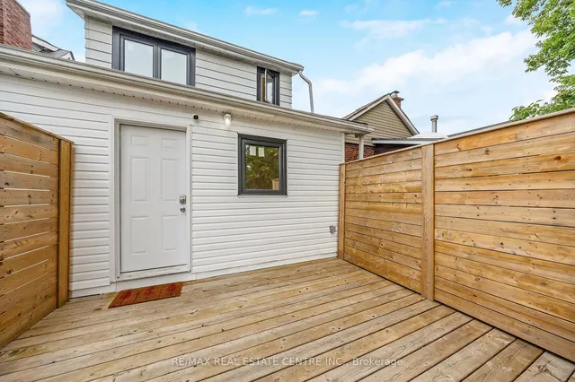 Additional image 40 of 323 Kipling Ave