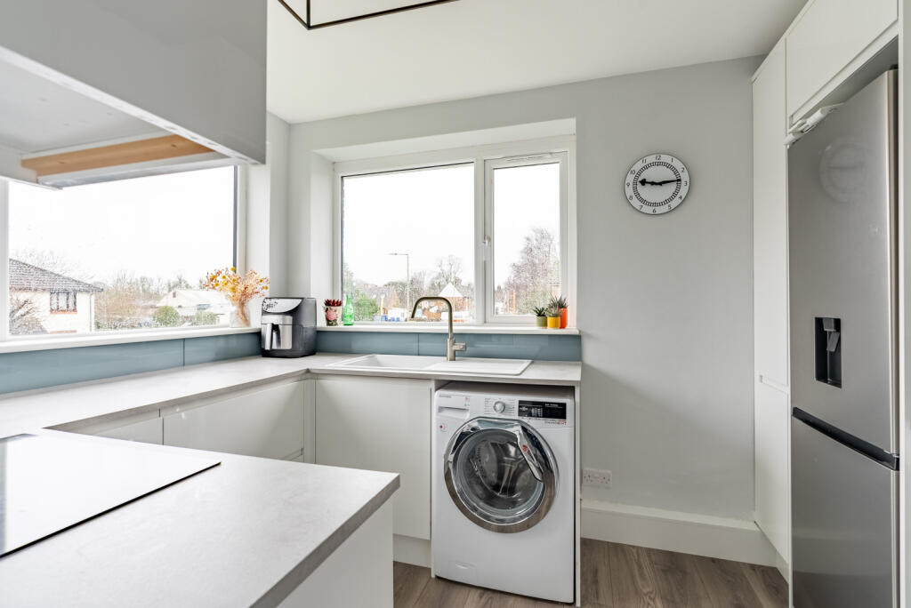 Additional image 5 of Sycamore Drive, Park Street, St. Albans, Hertfordshire, AL2