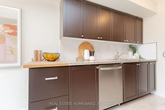 Additional image 19 of 388 Bloor St Unit 203