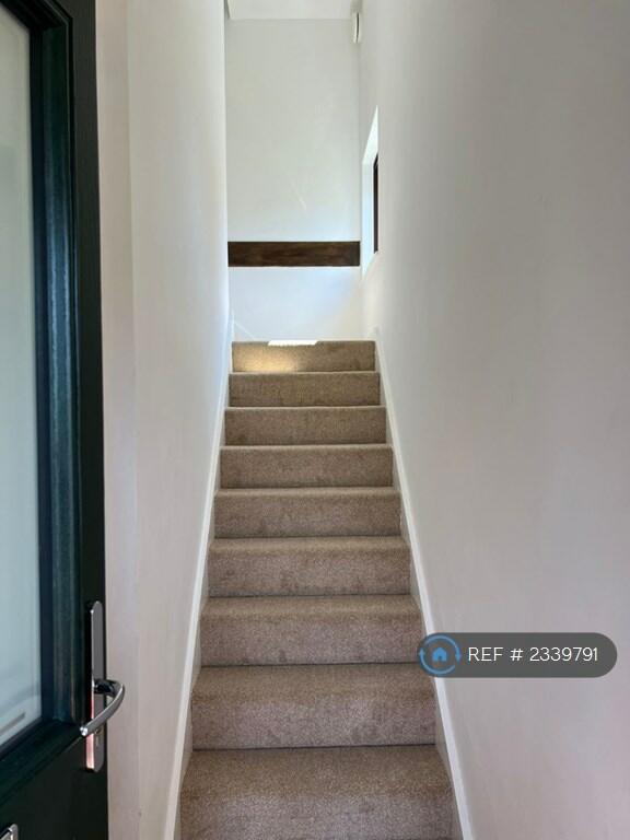 Additional image 19 of Blueberry Close, St Albans, AL3