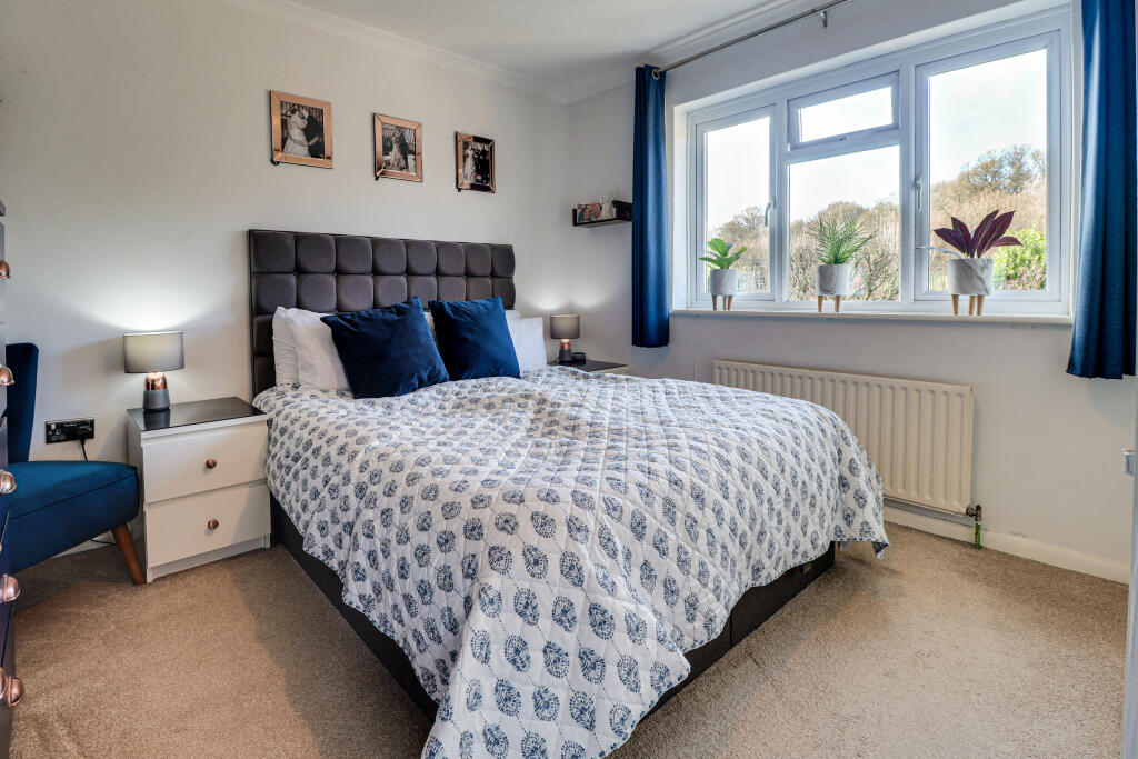 Additional image 14 of Springfield Crescent, Harpenden, Hertfordshire, AL5