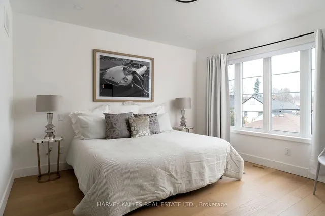 Additional image 28 of 30 Roseland Dr