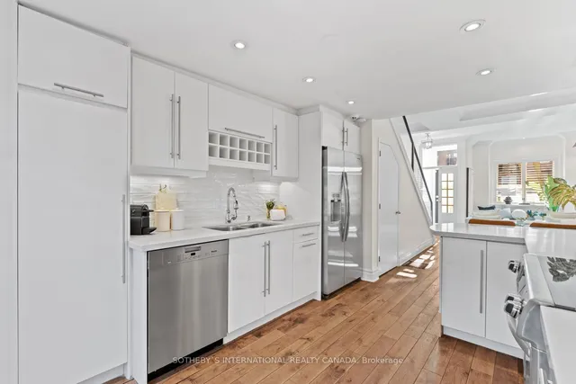 Additional image 19 of 184 Macpherson Ave