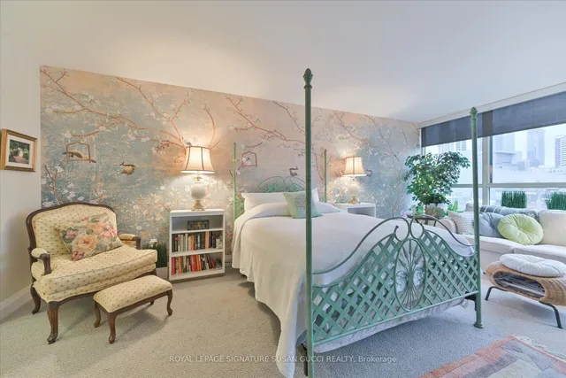 Additional image 17 of 130 Carlton St Unit 810