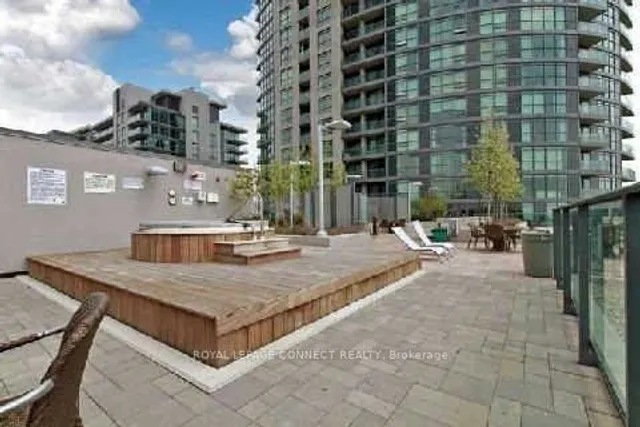 Additional image 27 of 215 Fort York Blvd Unit 703