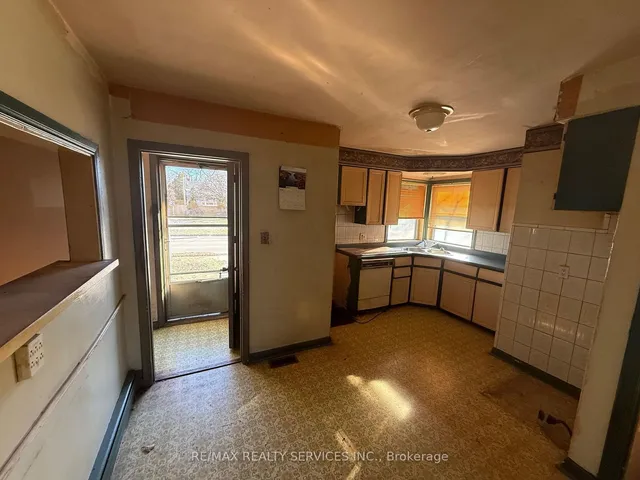 Additional image 15 of 2137 Mount Forest Dr