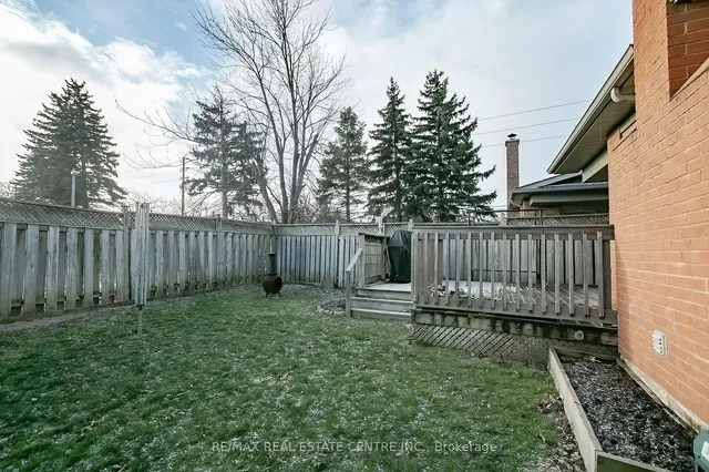 Additional image 39 of 40 Rocky Mountain Cres