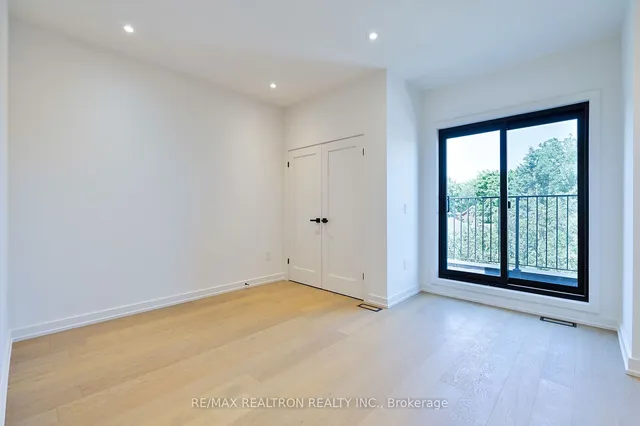 Additional image 21 of 53 Alameda Ave