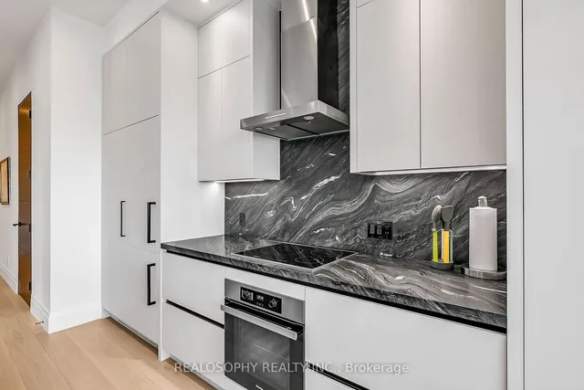 Additional image 10 of 102 Bloor St Unit 503