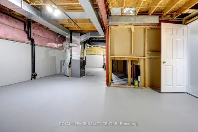 Additional image 34 of 3200 Hazelwood Ave