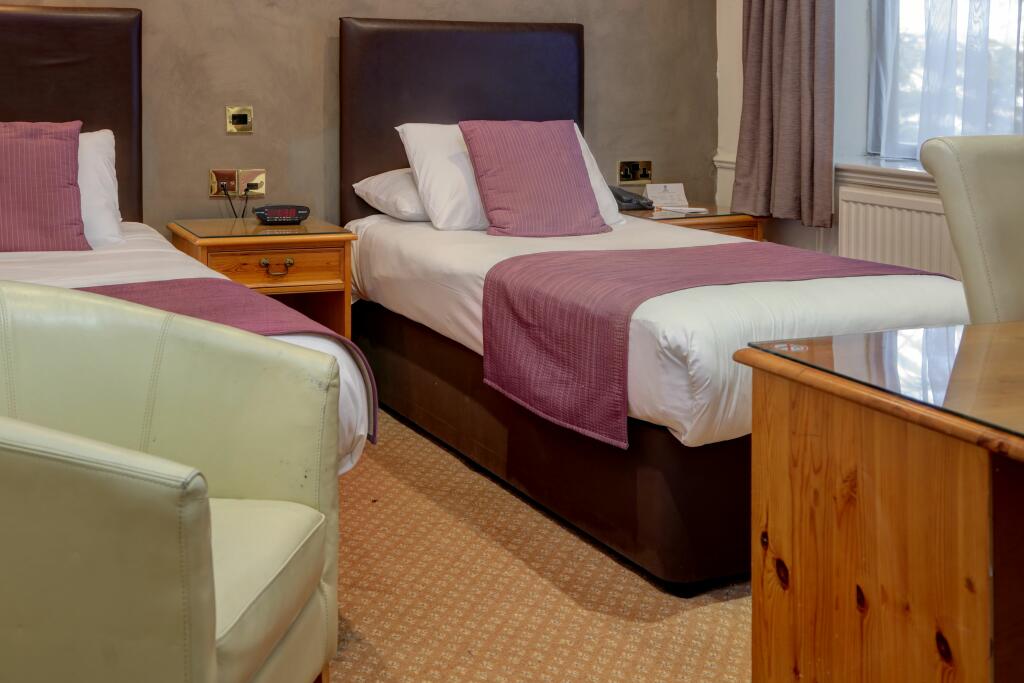 Additional image 6 of Oaks Hotel & Leisure Club  Colne Road Reedley BURNLEY Lancashire BB10 2LF