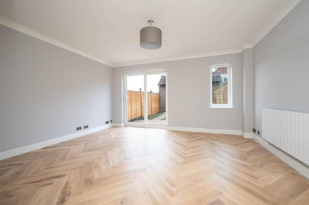 Additional image 21 of Old Warwick Road