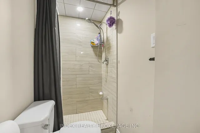 Additional image 37 of 33 Timberwolf Rd