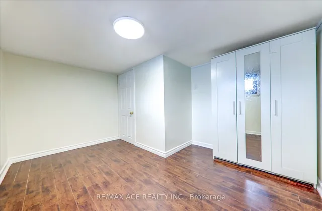 Additional image 30 of 3 Tulip Dr