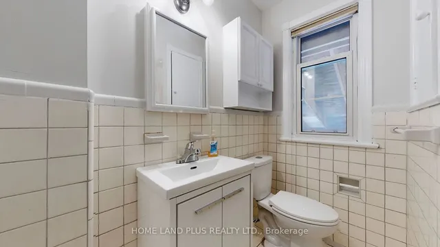 Additional image 19 of 257 Joicey Blvd