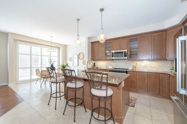 Additional image 10 of 254 Hinton Terr