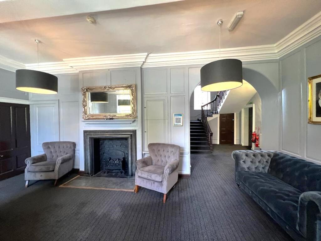 Additional image 3 of The Moat House, Lichfield Road, Sutton Coldfield, B74 2NJ