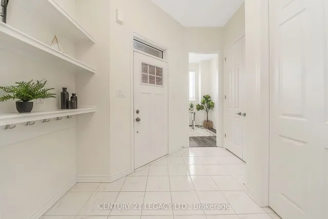 Additional image 5 of 932 Cherry Crt