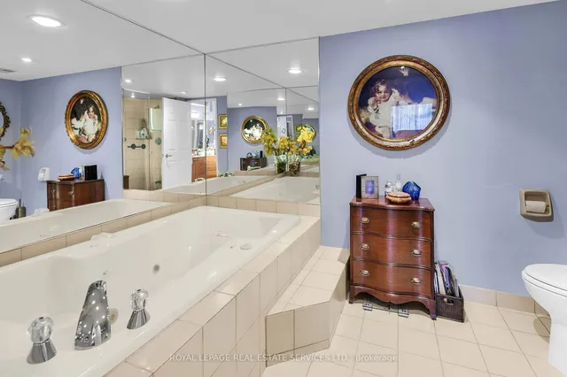 Additional image 32 of 130 Carlton St Unit 609