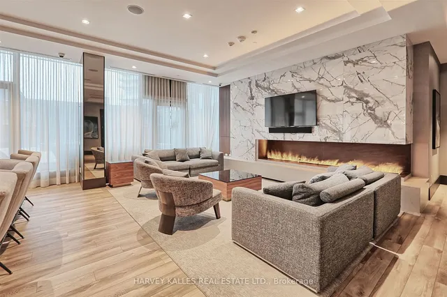 Additional image 34 of 4208 Dundas St Unit 412