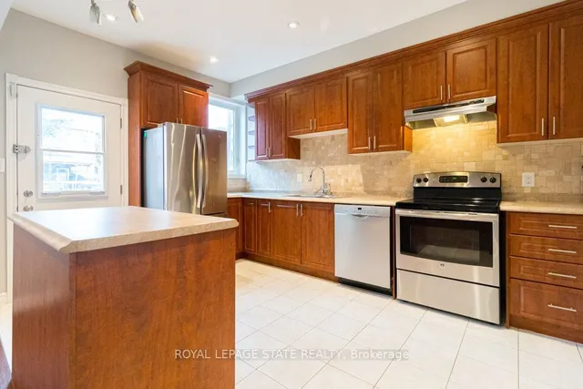 Additional image 12 of 38 Fairleigh Ave