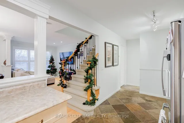 Additional image 19 of 1085 Harrogate Dr Unit 7