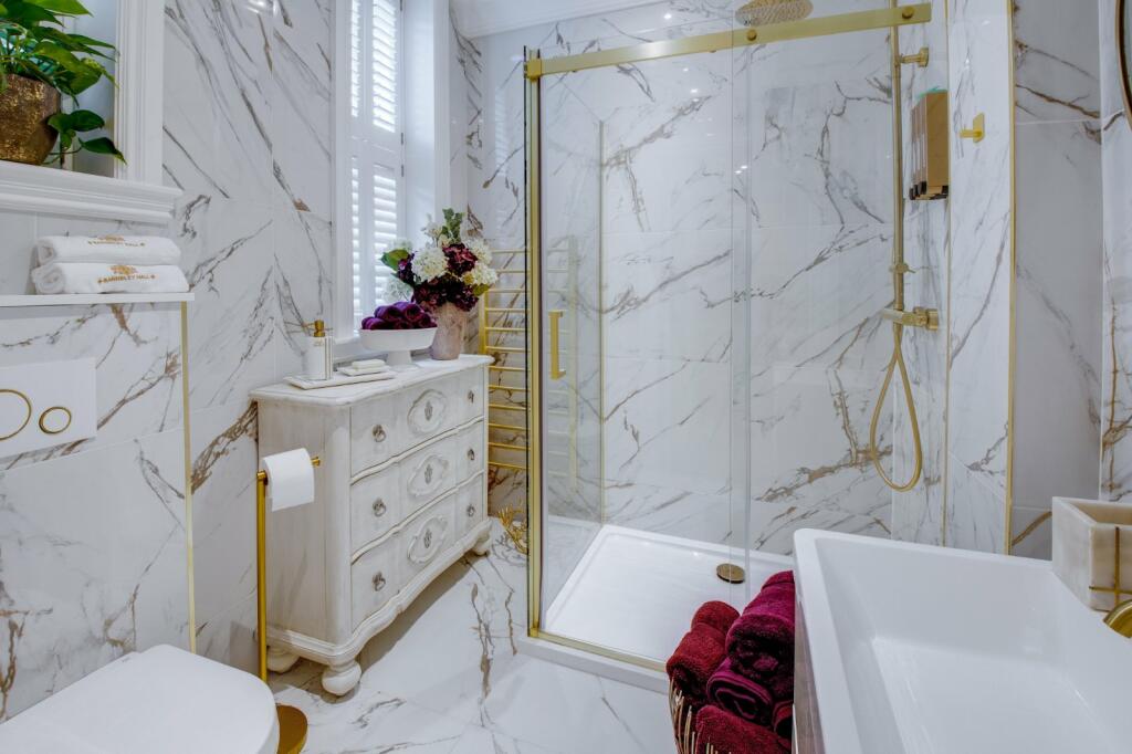 Additional image 9 of Barnsley Hall Road, Bromsgrove, Worcestershire, B61