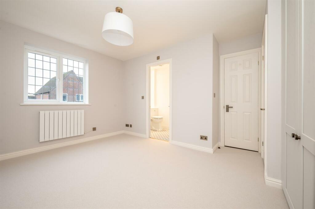 Additional image 8 of Old Warwick Road