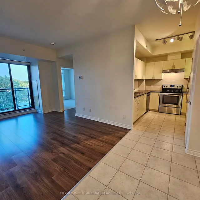 Additional image 16 of 2522 Keele St Unit 512