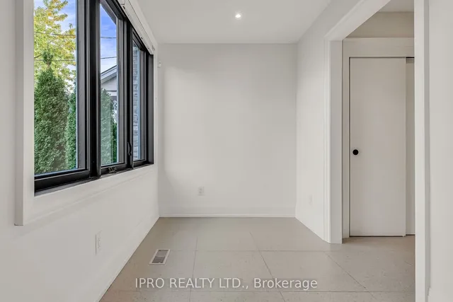 Additional image 5 of 323 Mortimer Ave